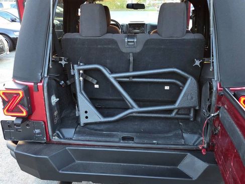 Used 2013 Jeep Wrangler Sport w/ Connectivity Group AWD/4WD image 34