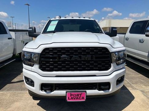 Used 2024 RAM 3500 Big Horn w/ Night Edition AWD/4WD image 2