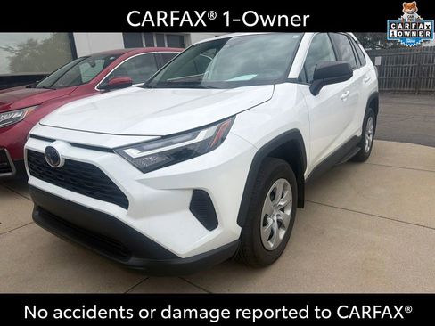 Used 2024 Toyota RAV4 LE AWD/4WD image 2