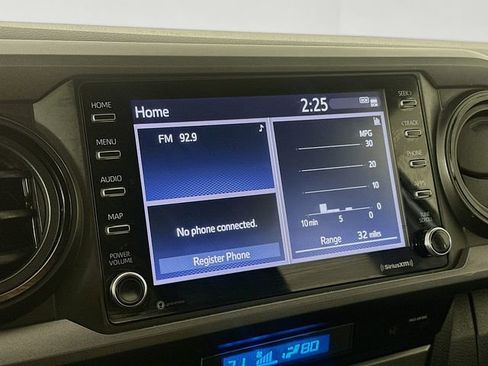 Used 2022 Toyota Tacoma TRD Off-Road w/ Technology Package image 23