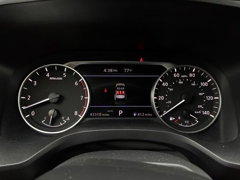 Used 2025 Nissan Rogue SV AWD/4WD image 37
