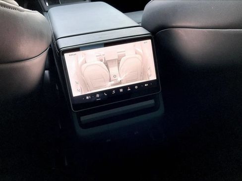 Used 2024 Tesla Model 3 Standard Range RWD image 10