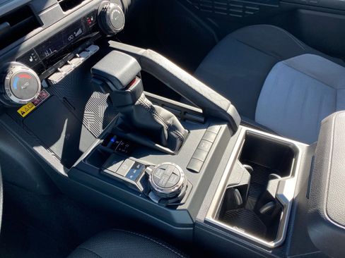 Used 2025 Toyota 4Runner SR5 image 40