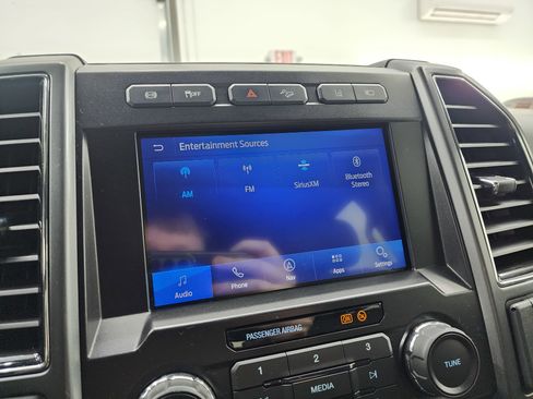 Used 2021 Ford F250 XLT w/ XLT Premium Package image 57