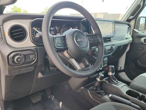 Used 2026 Jeep Wrangler Unlimited Sport AWD/4WD image 10