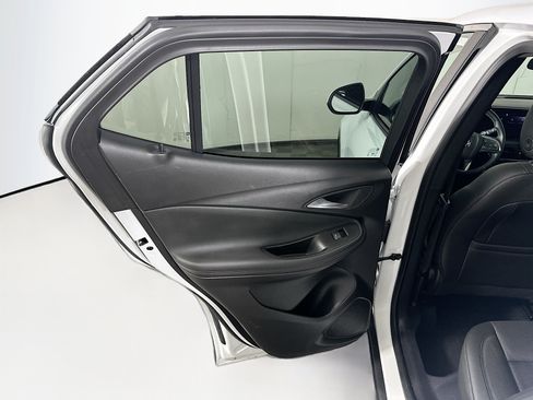 Used 2025 Buick Encore GX Preferred FWD image 27