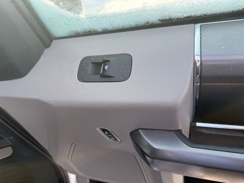 Used 2022 Ford F250 XLT w/ XLT Premium Package image 29