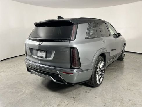Certified 2026 Cadillac Vistiq Premium Luxury w/ LPO, Floor Liner Package AWD/4WD image 8