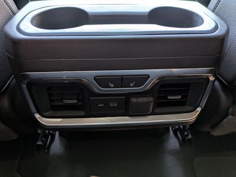 Used 2021 GMC Sierra 2500 Denali w/ Denali Ultimate Package AWD/4WD image 30
