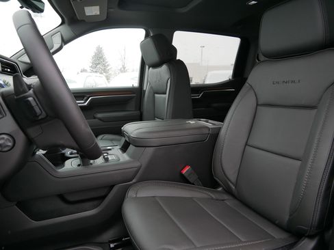 New 2026 GMC Sierra 1500 Denali image 4