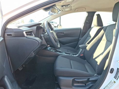 Used 2023 Toyota Corolla LE image 15