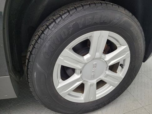 Used 2015 GMC Terrain SLE image 31