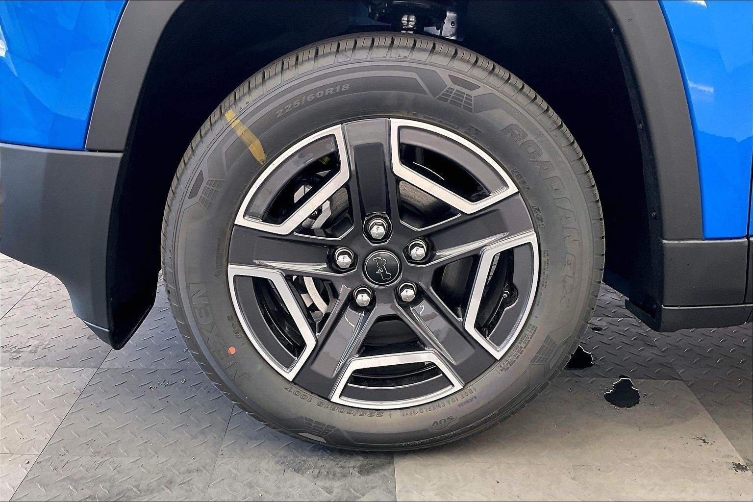 New 2026 Jeep Cherokee Laredo AWD/4WD image 14