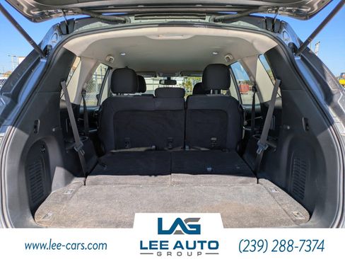 Used 2018 Nissan Pathfinder SV image 10