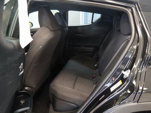 Used 2018 Toyota C-HR XLE image 19