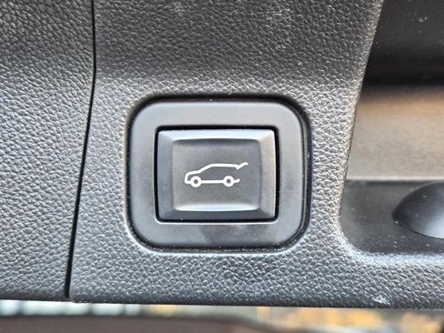 Used 2019 GMC Acadia SLT image 30