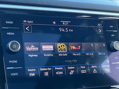 Used 2022 Volkswagen Atlas Cross Sport SEL R-Line image 15