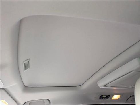Used 2019 Honda Odyssey Touring image 14