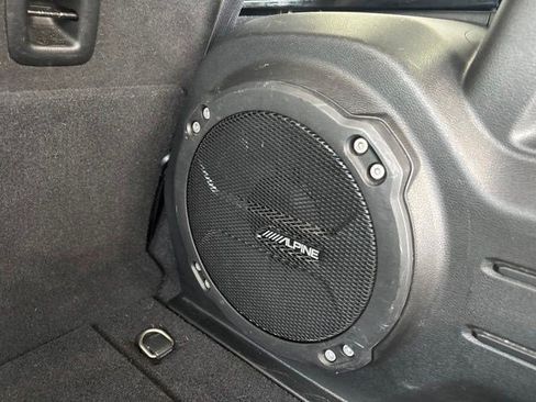Used 2018 Jeep Wrangler Unlimited Rubicon AWD/4WD image 12