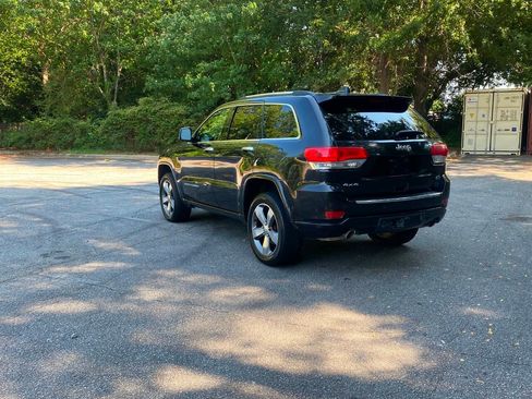 Used 2015 Jeep Grand Cherokee Overland w/ Advanced Technology Group AWD/4WD image 7