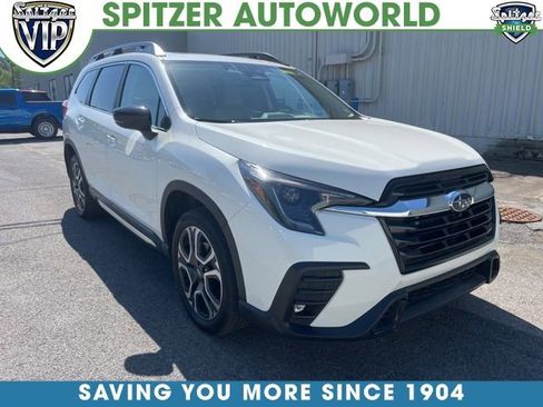 Used 2025 Subaru Ascent Limited AWD/4WD image 1