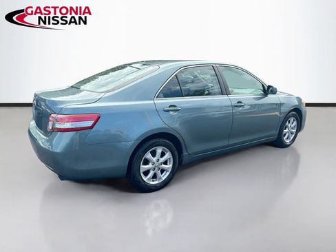 Used 2010 Toyota Camry LE FWD image 9