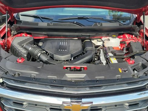 Used 2026 Chevrolet Traverse LT FWD image 25