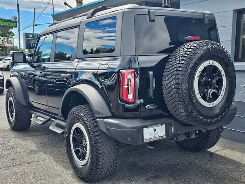 Used 2023 Ford Bronco Badlands w/ Sasquatch Package AWD/4WD image 3
