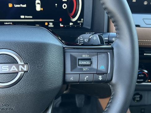 Certified 2025 Nissan Rogue Platinum w/ Platinum Premium Package image 12