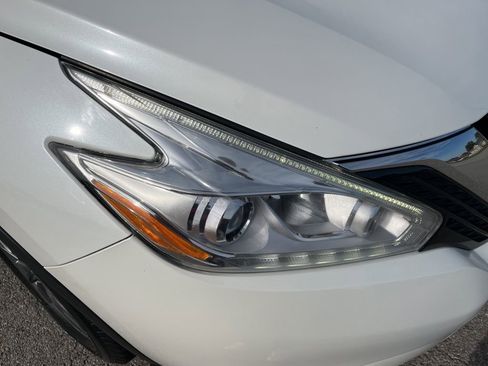 Used 2017 Nissan Murano SV image 35