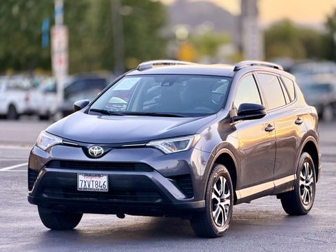 Used 2017 Toyota RAV4 LE w/ Carpet Mat Package FWD image 4