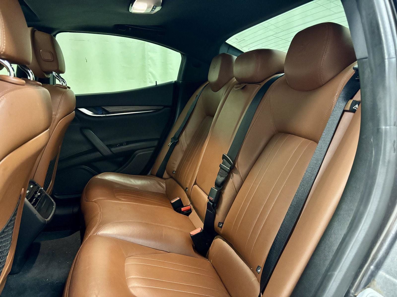 Used 2017 Maserati Ghibli RWD image 21