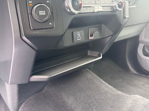 Used 2024 Ford F150 XLT image 22