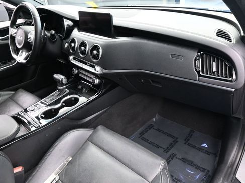 Used 2022 Kia Stinger GT-Line image 45