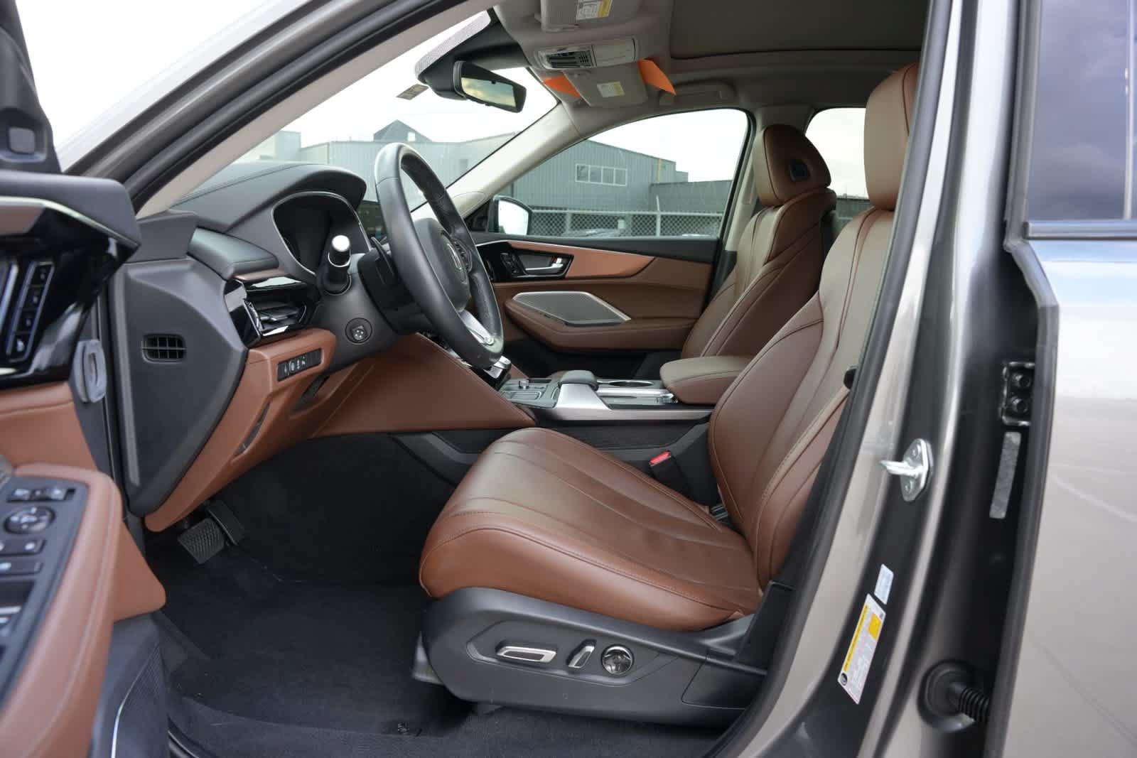 Used 2024 Acura MDX w/ Technology Package AWD/4WD image 16