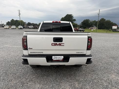 Used 2017 GMC Sierra 1500 Denali w/ Denali Ultimate Package AWD/4WD image 6