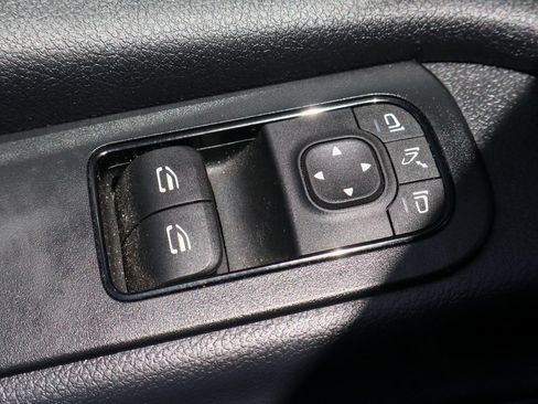 Used 2025 Mercedes-Benz Sprinter 2500 image 20