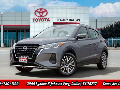 Used 2024 Nissan Kicks SV FWD image 1