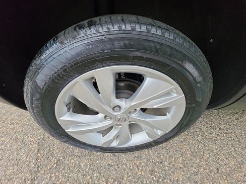 Used 2024 Buick Encore GX Preferred AWD/4WD image 34