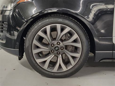 Used 2019 Land Rover Range Rover HSE image 8