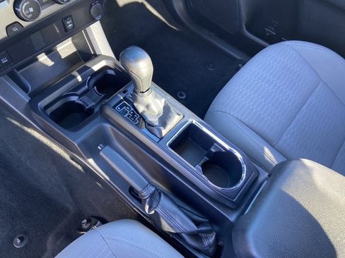 Used 2019 Toyota Tacoma SR image 23