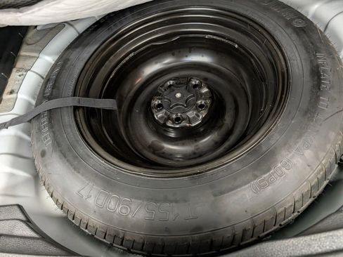 Used 2016 Nissan Rogue S w/ Appearance Package image 30