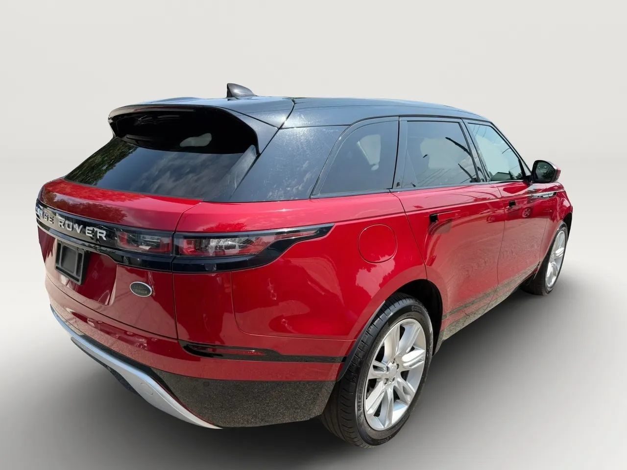 Used 2020 Land Rover Range Rover Velar S AWD/4WD image 3