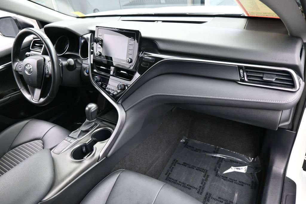 Used 2024 Toyota Camry SE w/ Convenience Package FWD image 39