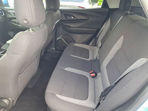 Used 2024 Chevrolet TrailBlazer LT w/ Driver Confidence Package image 11