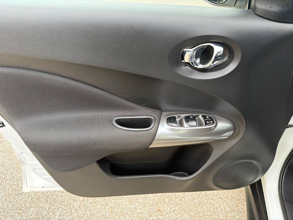 Used 2014 Nissan Juke SV AWD/4WD image 15