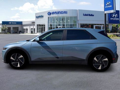 New 2026 Hyundai Ioniq 5 SEL image 3