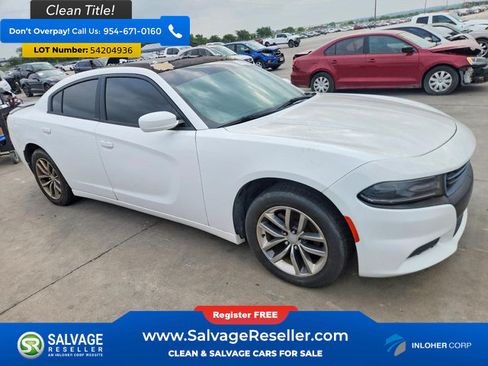 Used 2016 Dodge Charger SXT w/ Plus Group RWD image 5