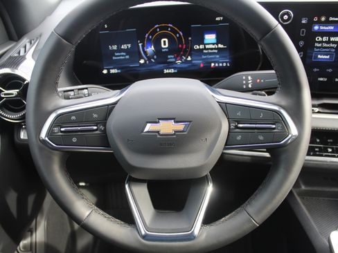 New 2026 Chevrolet Equinox LT w/ Convenience Package II image 11