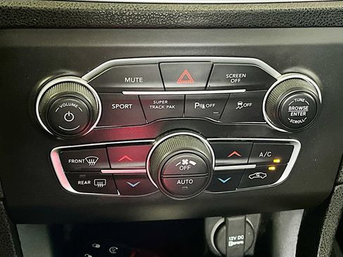 Used 2022 Dodge Charger GT AWD/4WD image 15